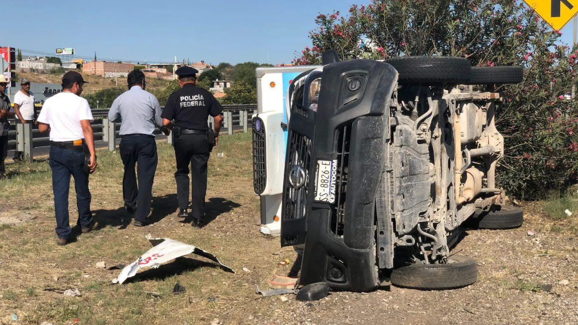 5 JUNIO. Las autoridades